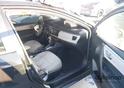 2015 Toyota Corolla Le z USA, uszkodzony, nr VIN 5YFBURHE7FP352153